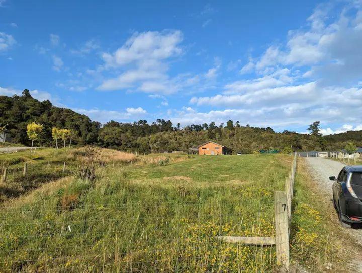 Enchanted Retreat In Greymouth Shared With Host Buitenkant foto